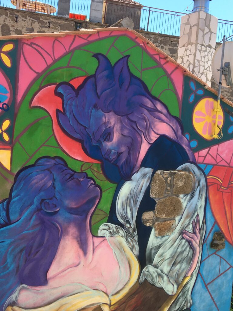 murales della Bella e la Bestia a Sant'Angelo, il Paese delle Fiabe