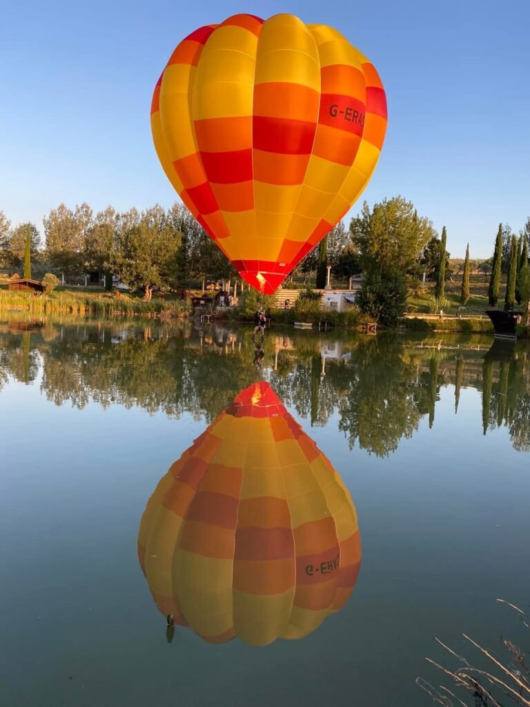 Volo in Mongolfiera sul laghetto
