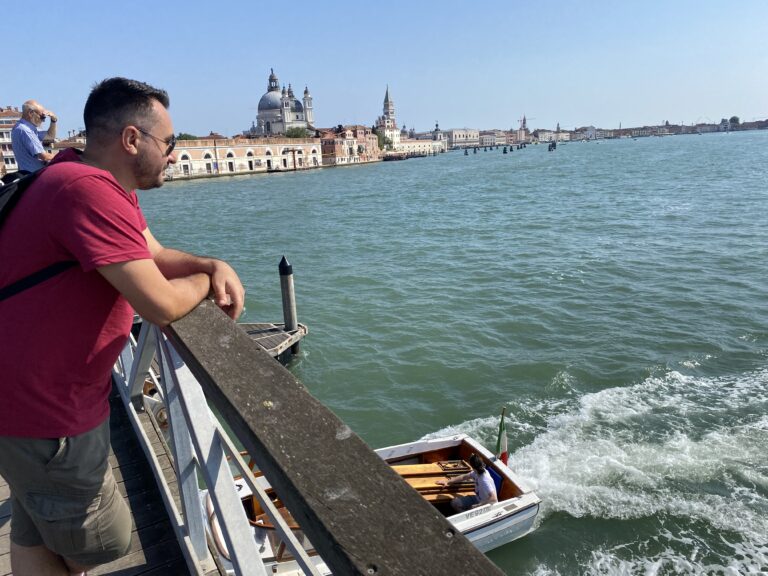 Ponte di barche a Venezia per la Festa del Redentore