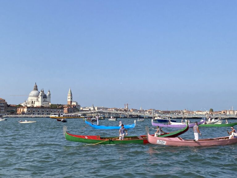 Regata Gondole a due remi Venezia Festa del Redentore